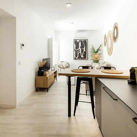 Mucha Vida Little * Cádiz