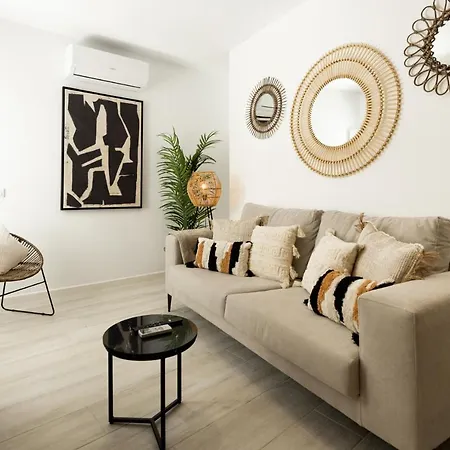 Mucha Vida Little 加的斯