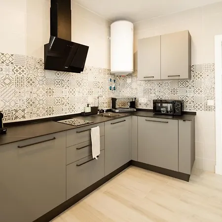 Mucha Vida Little 加的斯