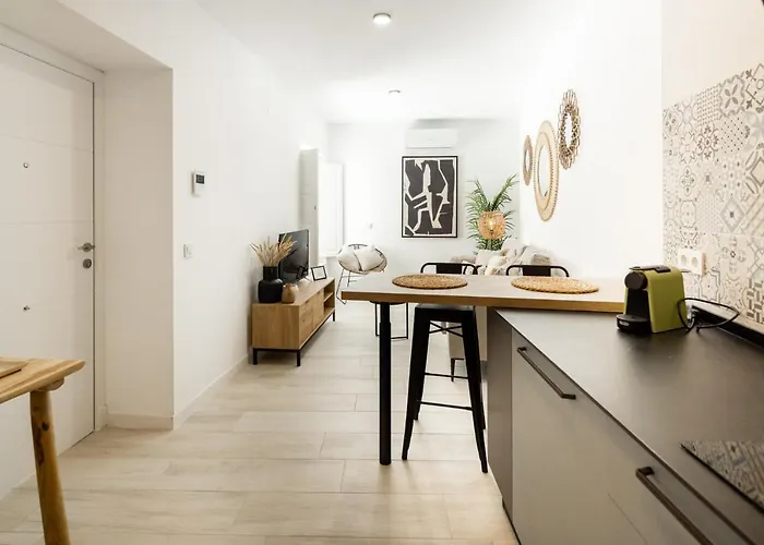 Mucha Vida Little * Cádiz