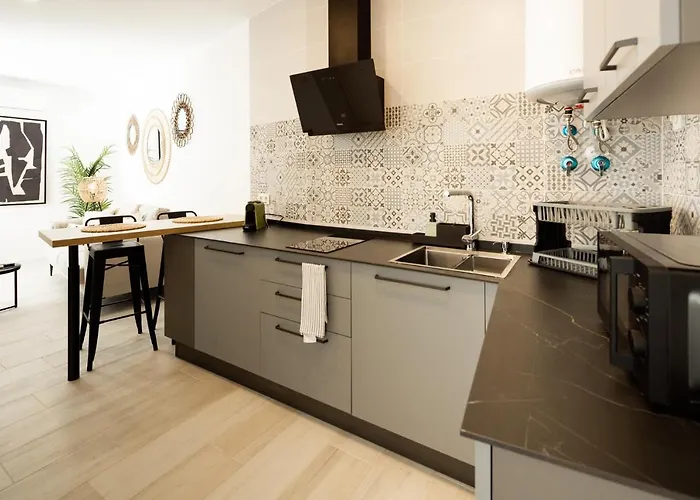 Mucha Vida Little Cadiz